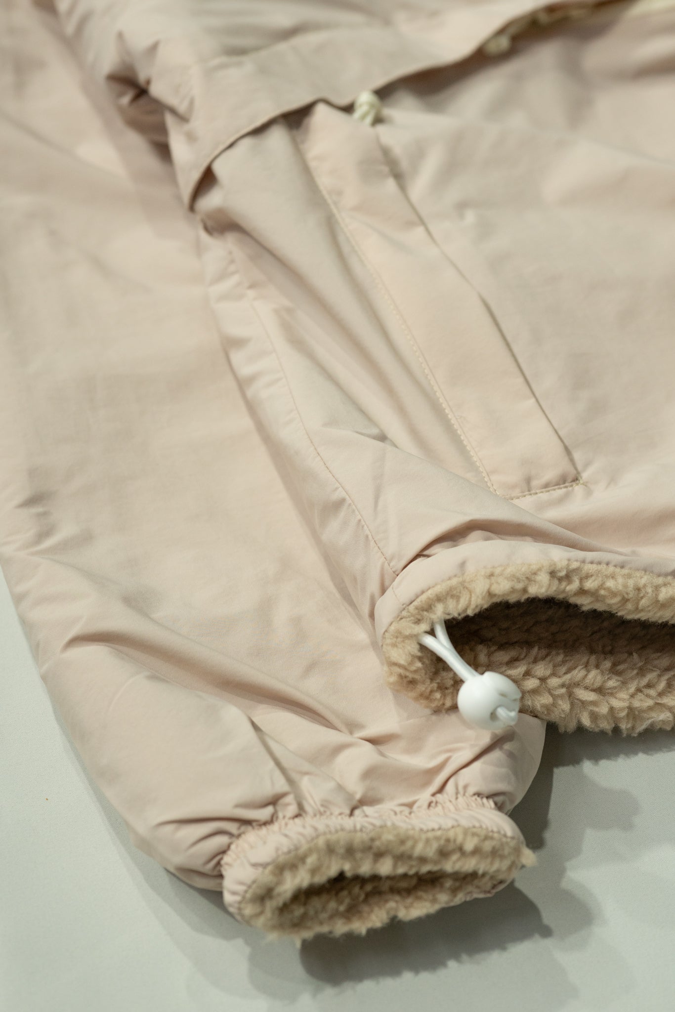 REVERSIBLE FLEECE JACKET (FAWN)