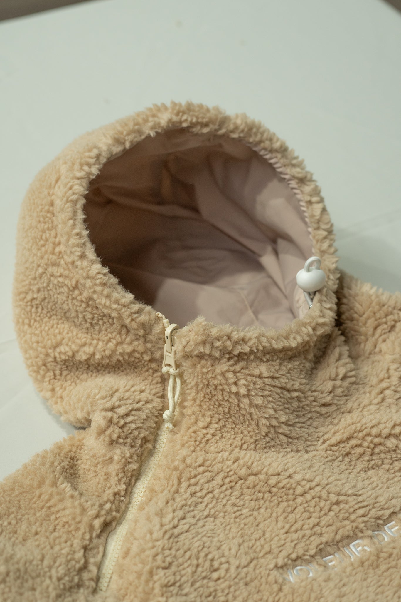 REVERSIBLE FLEECE JACKET (FAWN)